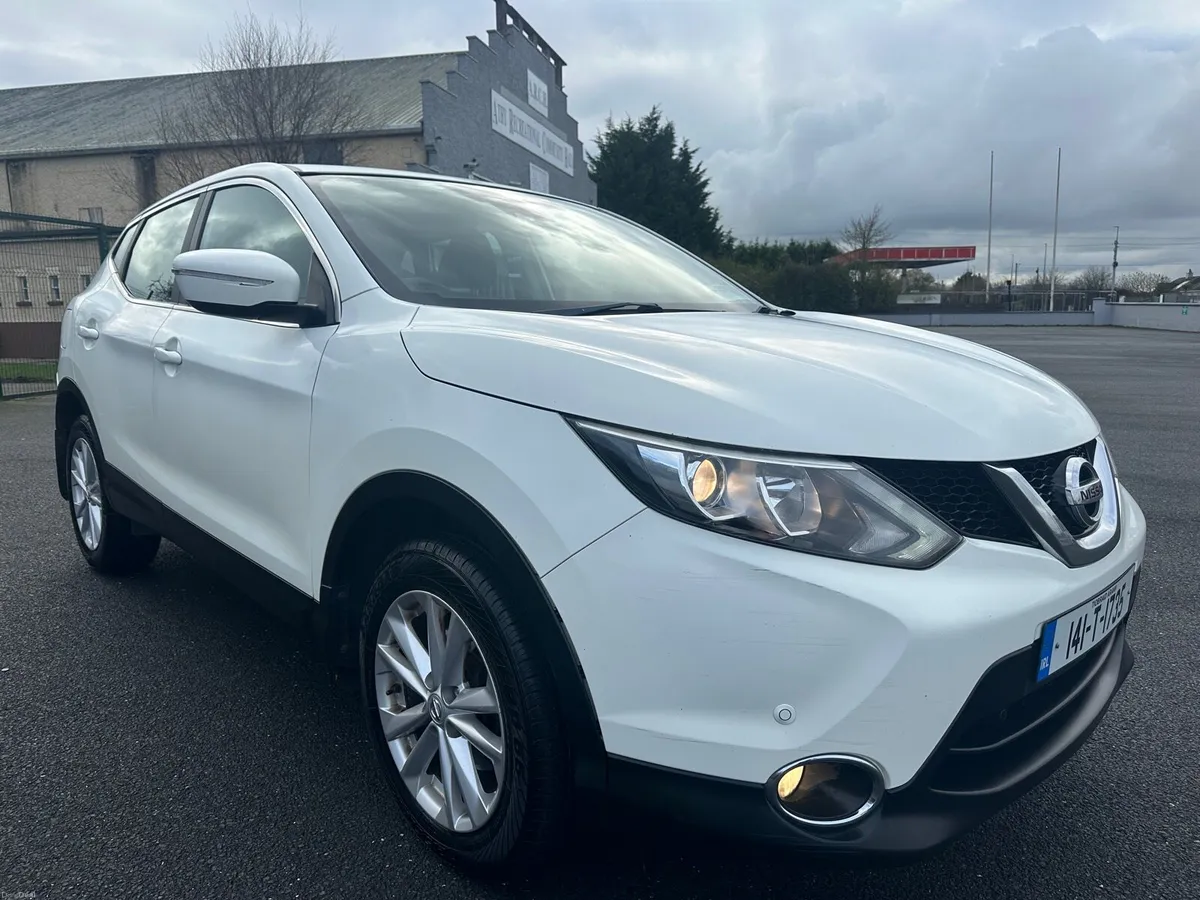 Like New White Quasqai NCT+TAX CHEAP !!! - Image 1