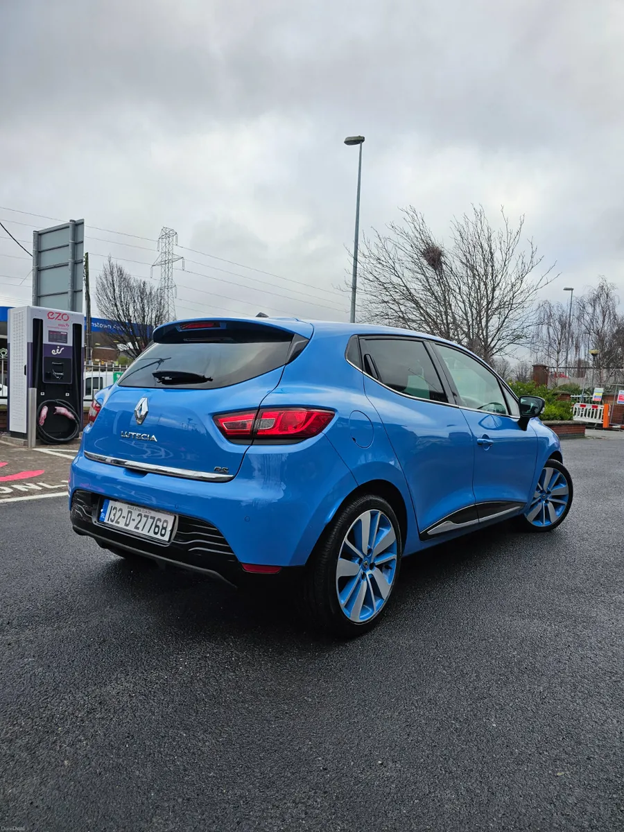 Renault Clio 2013 Automatic - Image 2