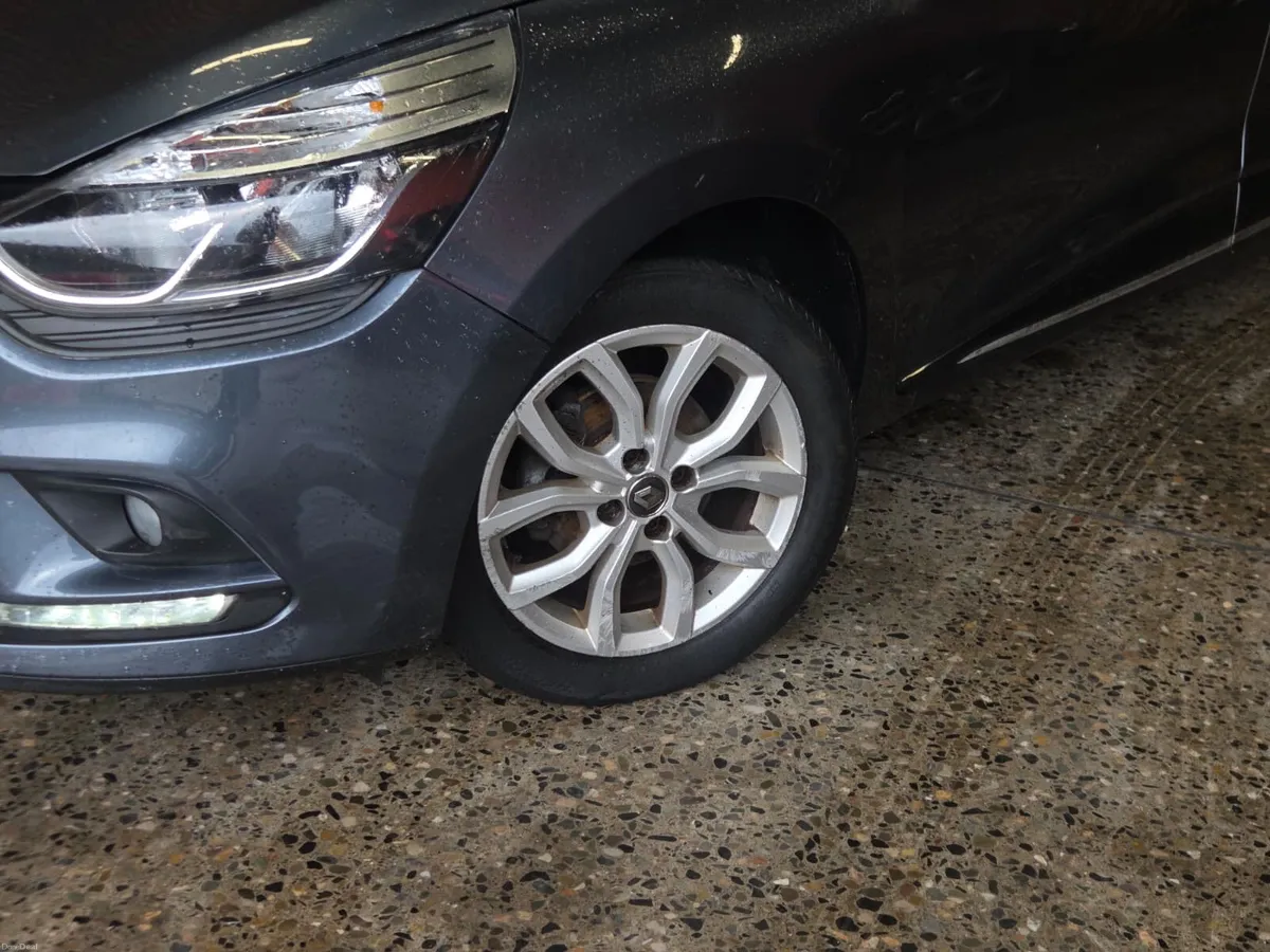 Renault Clio 2018 - Image 3