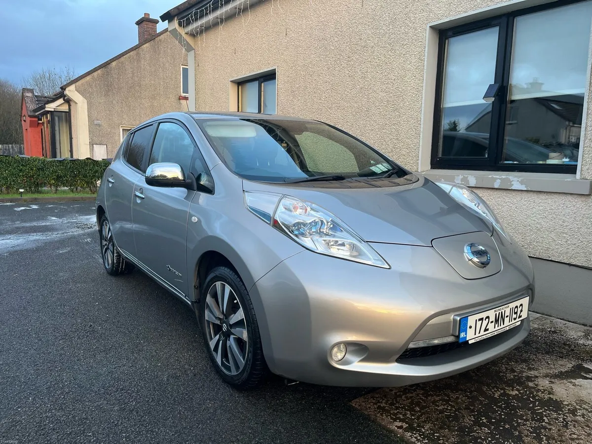 Nissan Leaf Tekna 30kw_2017_NCT Mar 2027_top model - Image 3