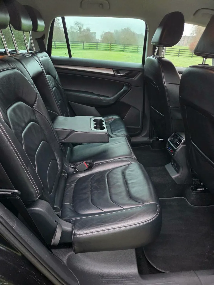 211 SKODA KODIAQ AMBITION 7 SEATS - Image 4