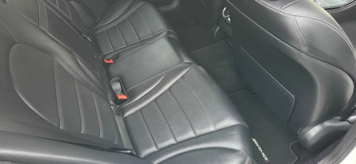 2017 Mercedes c220d AMG LINE D AUTO 9G, - Image 3