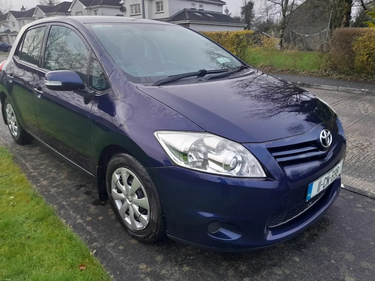 2011 Toyota Auris d4d nct 06/26 tax 06/26 €3300 - Image 1