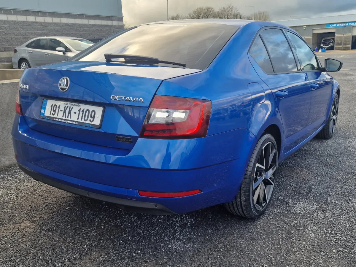 Skoda Octavia AMB 1.0tsi 115HP 4DR - Image 3
