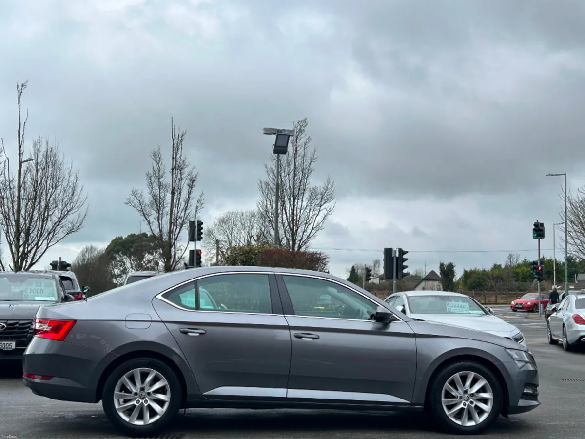 Skoda Superb AMBITION 2.0TDI 150BHP *IRISH CAR* - Image 4