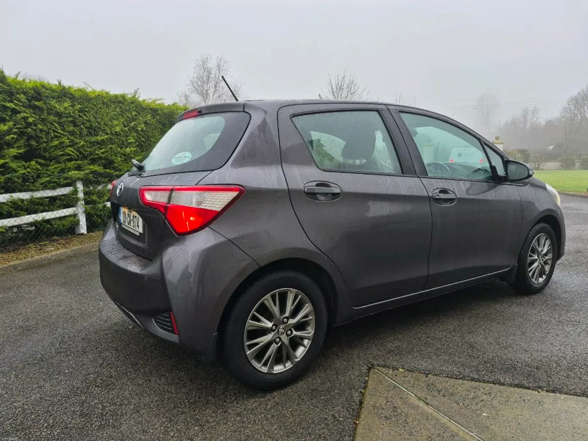 2018 Toyota Yaris 1.0lt Luna Grade 1 owner from ne - Image 4