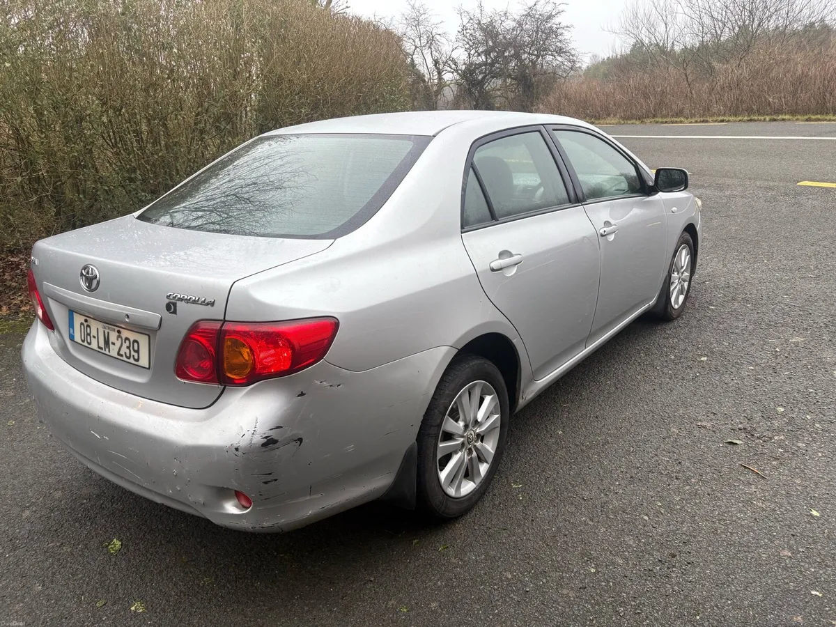 Toyota Corolla - Image 4