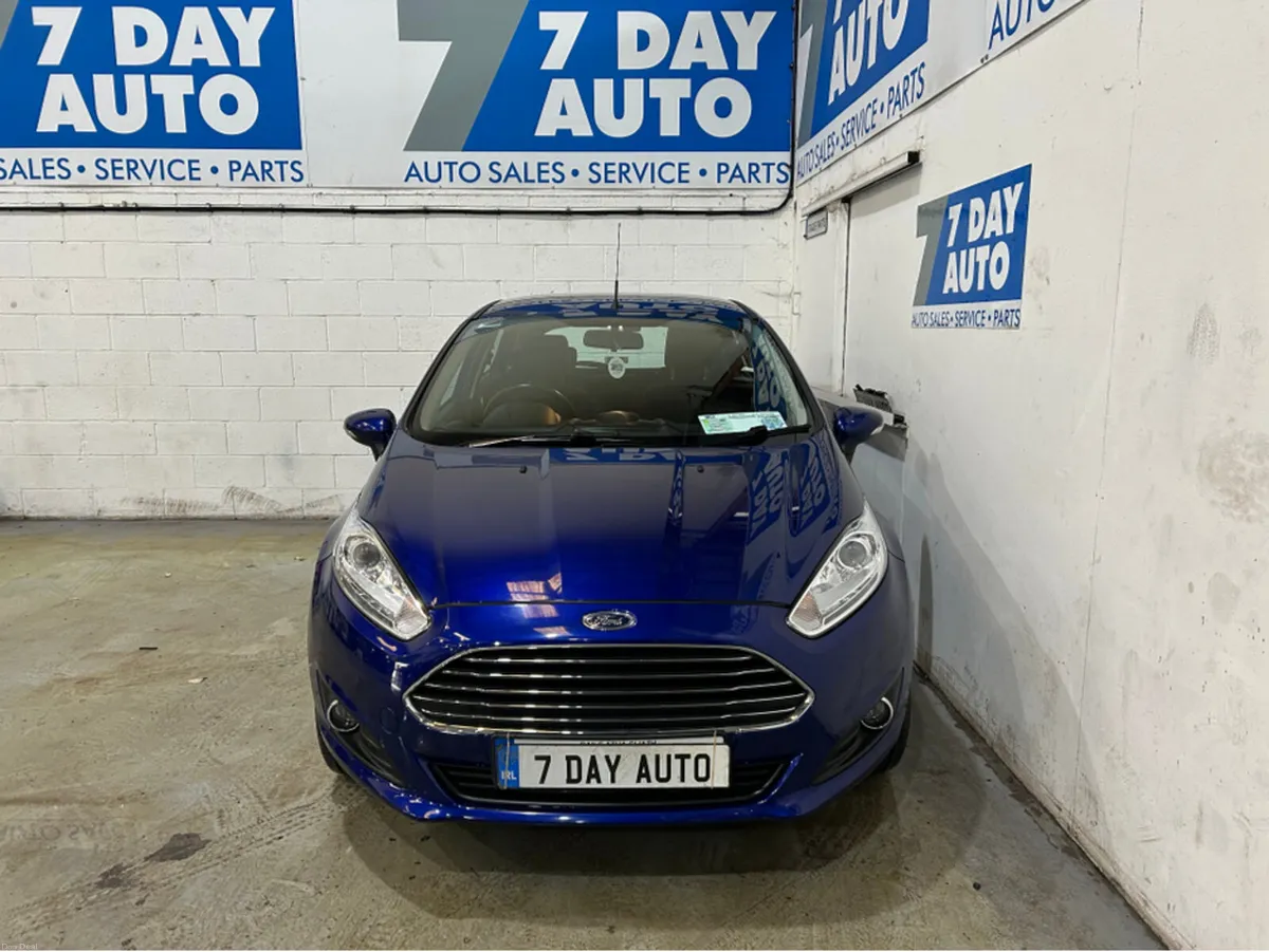 Ford Fiesta 1.25 ZETEC 82PS 5DR - Image 2
