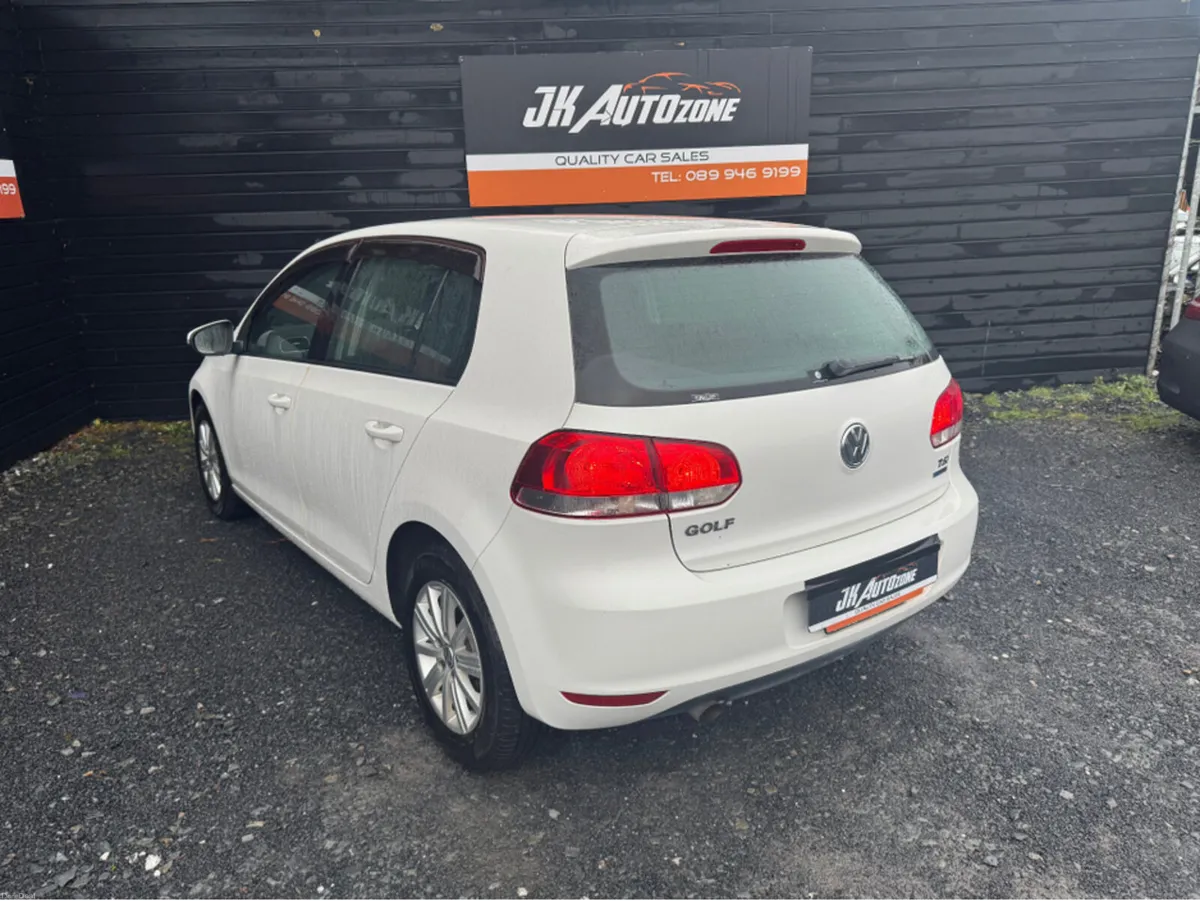 Volkswagen Golf 1.2 TSI AUTO 5DR - Image 4