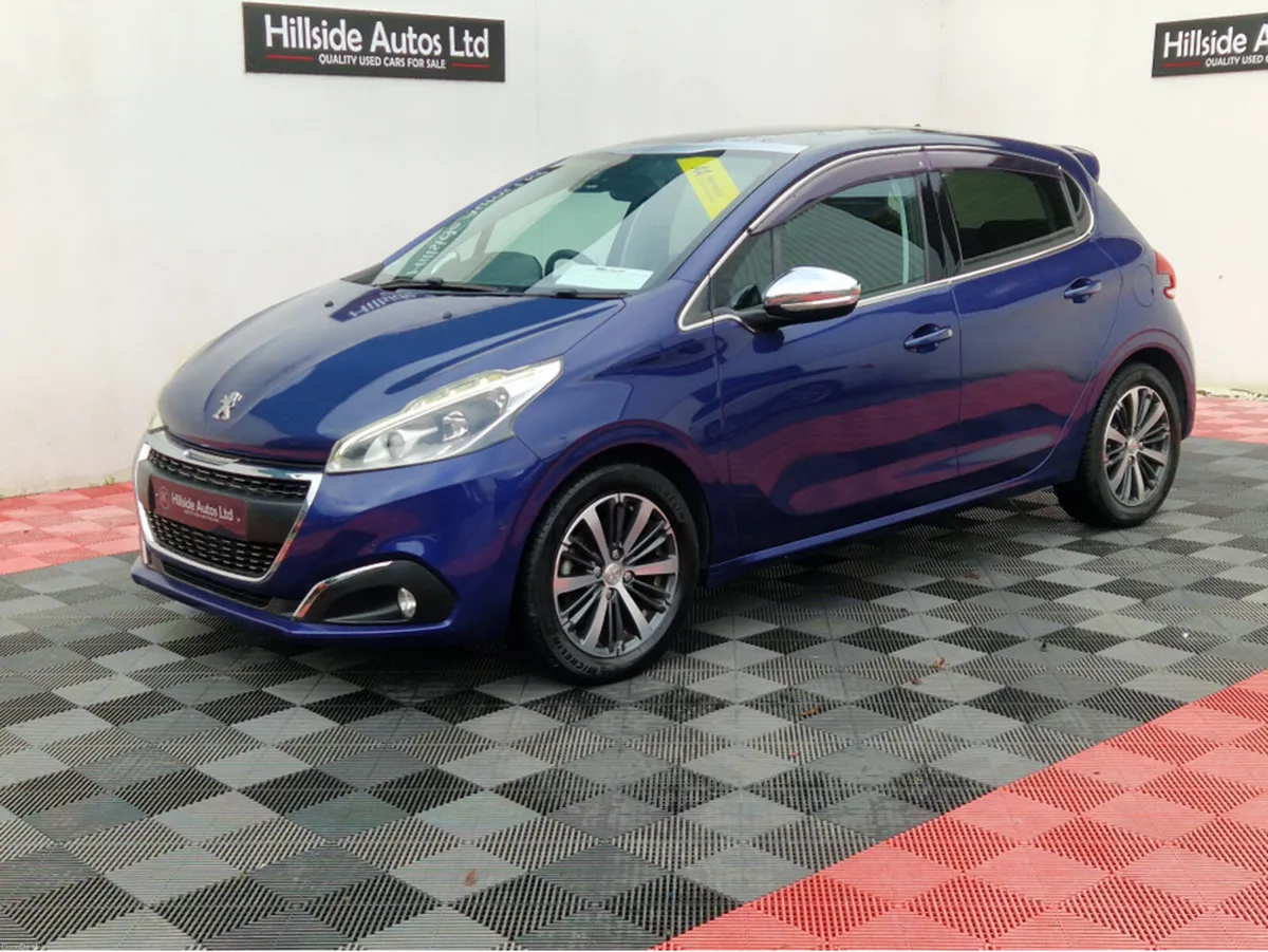 Peugeot 208 ALLURE 1.2 PETROL 5DR AUTOMATIC - Image 4