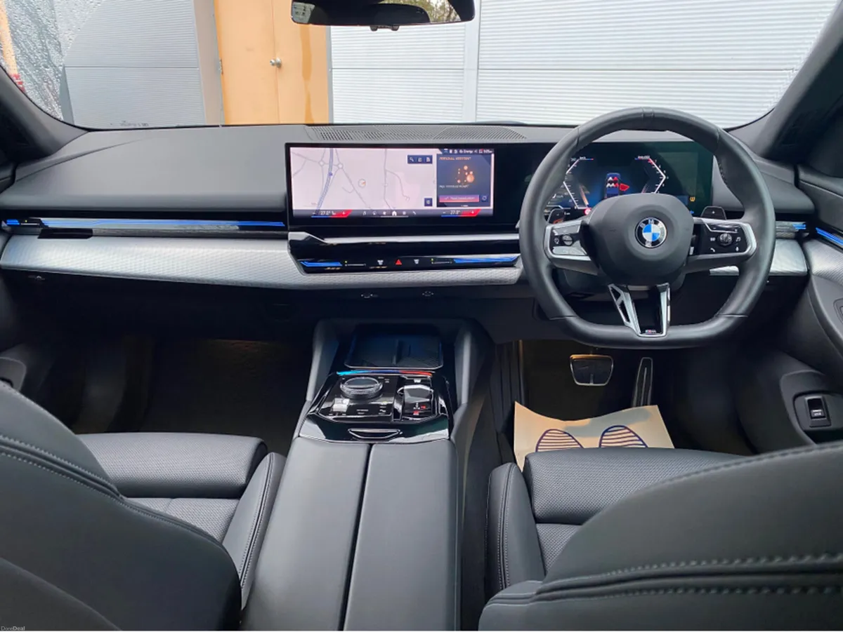 BMW 5-Series 520i MSPORT 4DR AUTO - Image 3