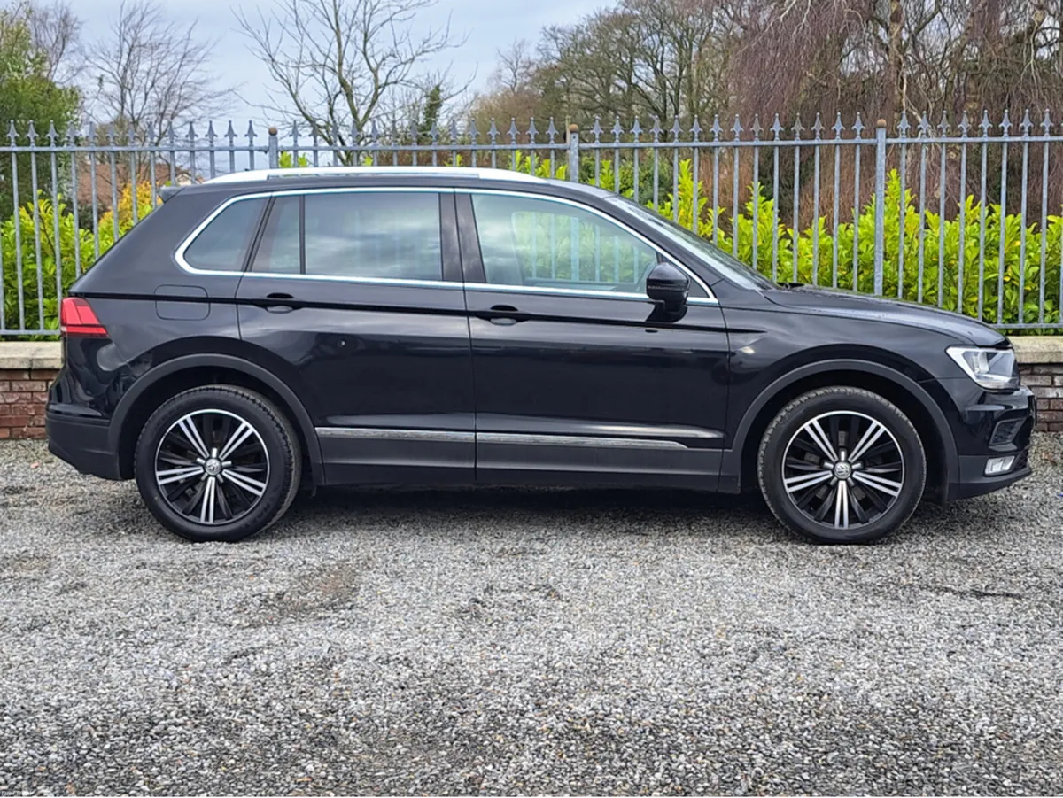 Volkswagen Tiguan 2.0 Diesel SE Nav Model Bluemoti - Image 3