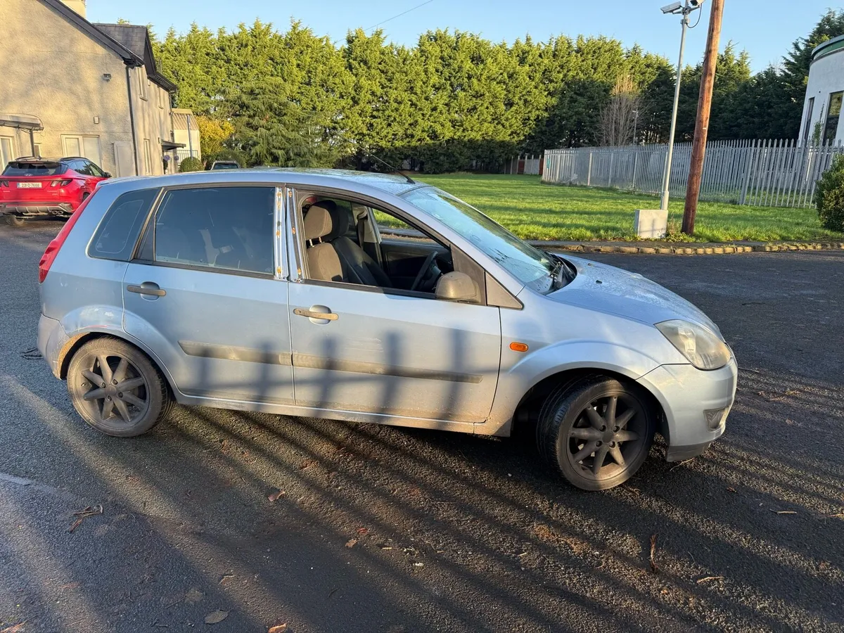 Ford fiesta - Image 3