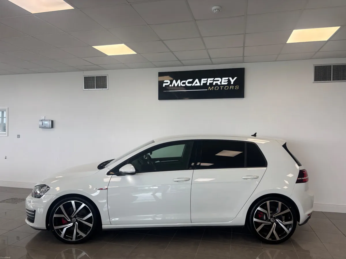 2016 Volkswagen Golf GTI 2.0 TSI DSG AUTO - Image 2