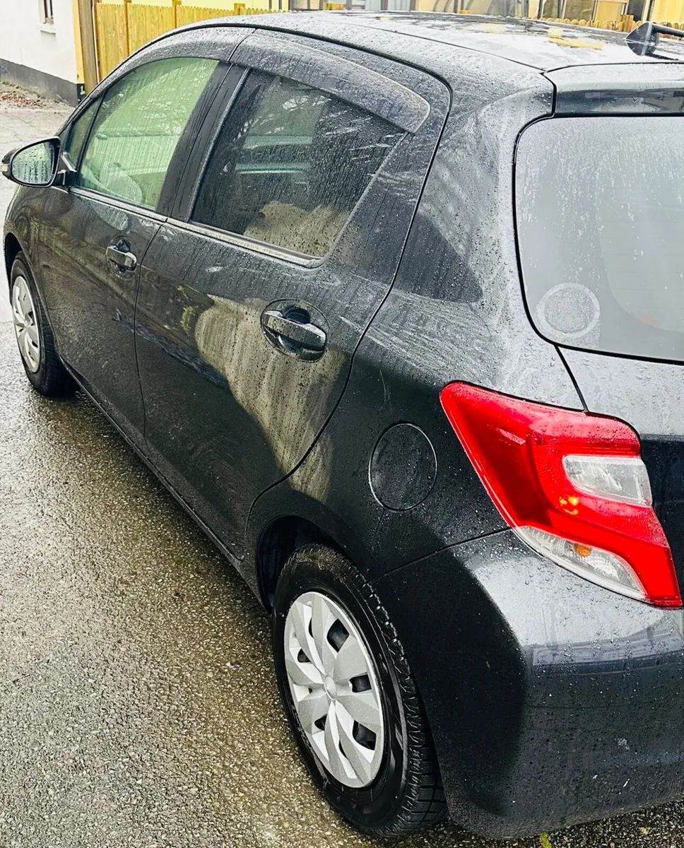 Toyota Vitz 2014 1.3L Jewela - Image 3