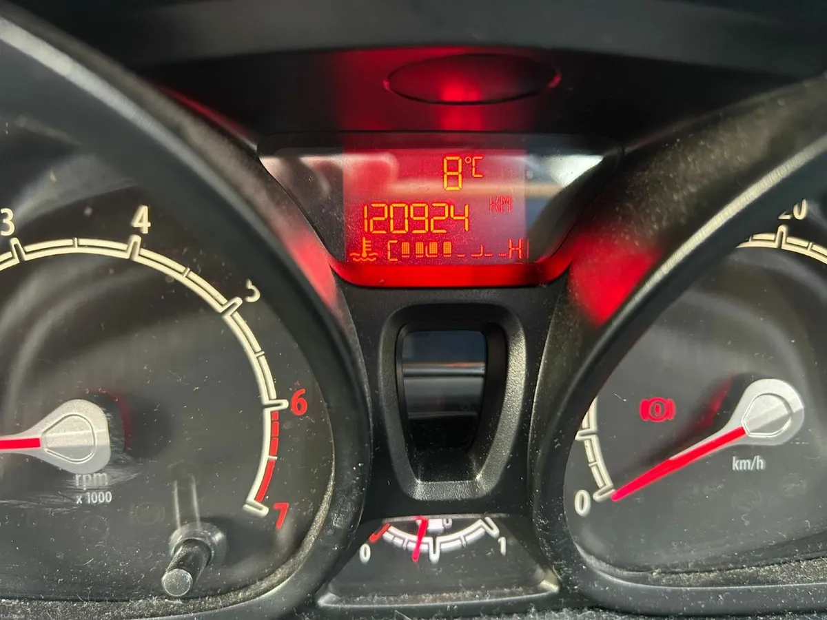 Ford Fiesta 2013 - Image 3