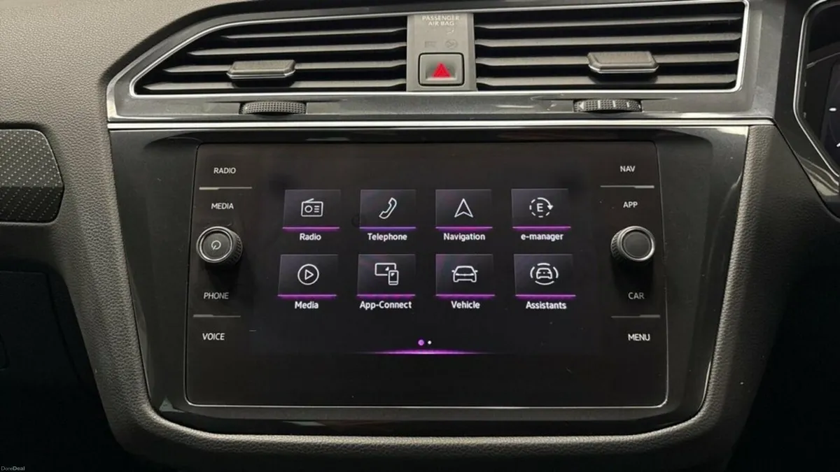 1.4 TSI 13kWh R-Line SUV 5dr Petrol Plug-in Hybrid - Image 4