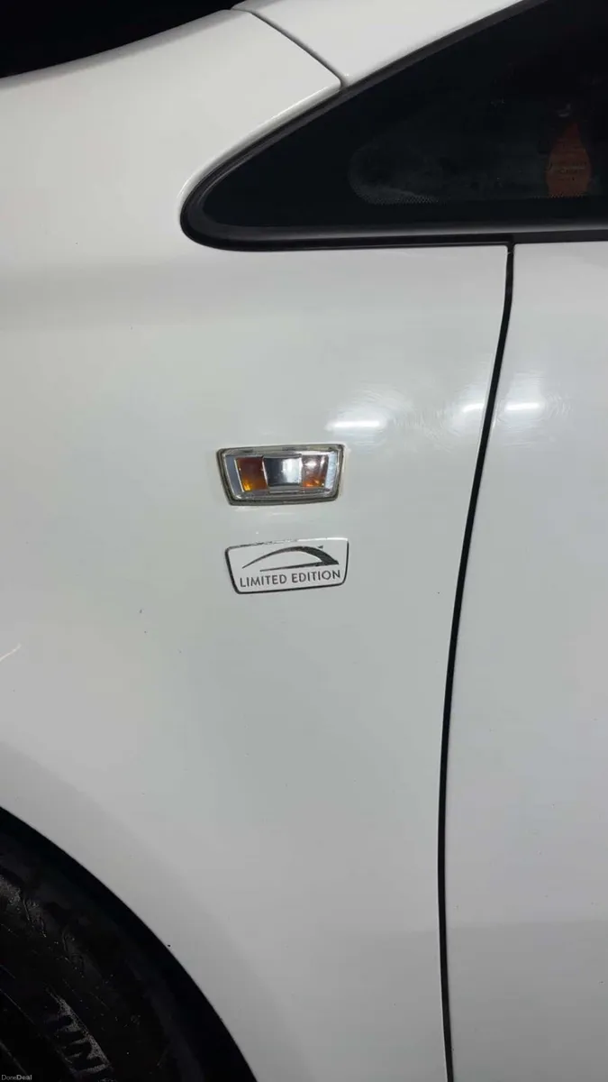 Vauxhaull Corsa Limited Edition - Image 2