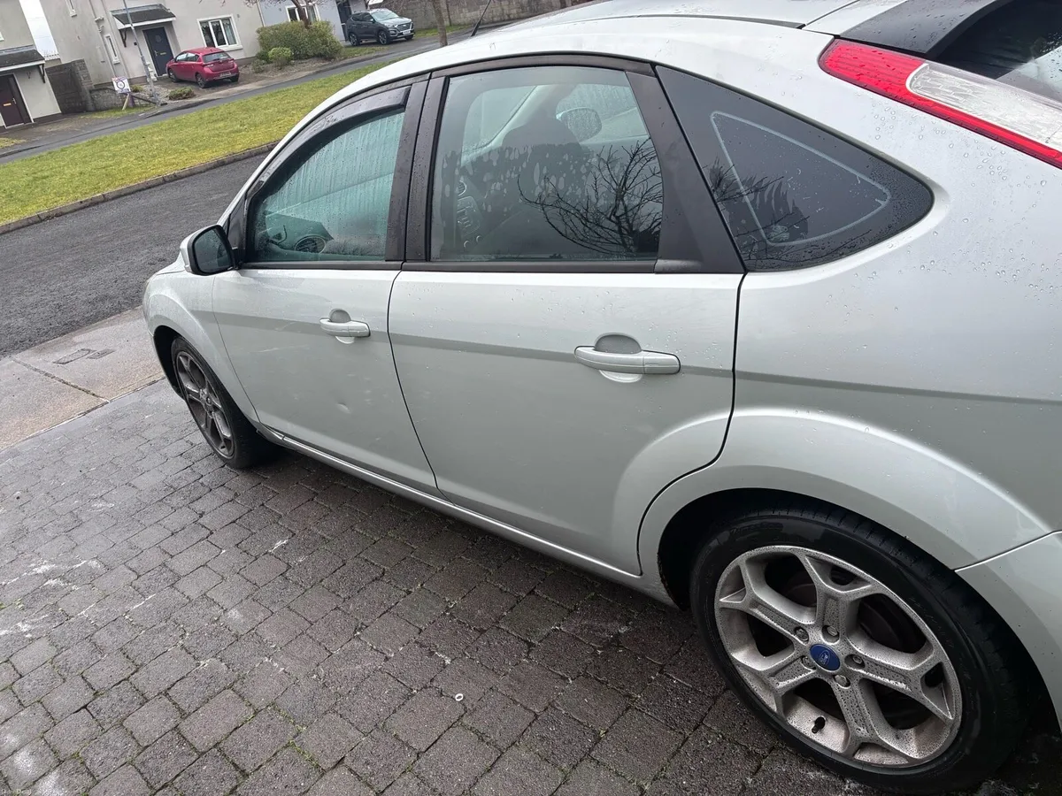 Ford Focus 1.6 Zetec NEW NCT/TAX - Image 4