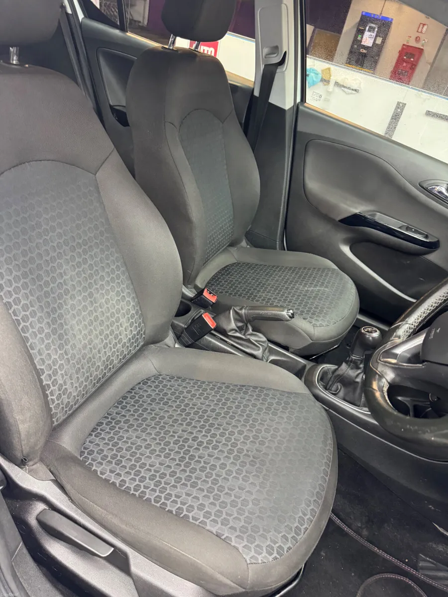 152 Vauxhall Corsa 1.2 petrol nctd till 2027 - Image 6