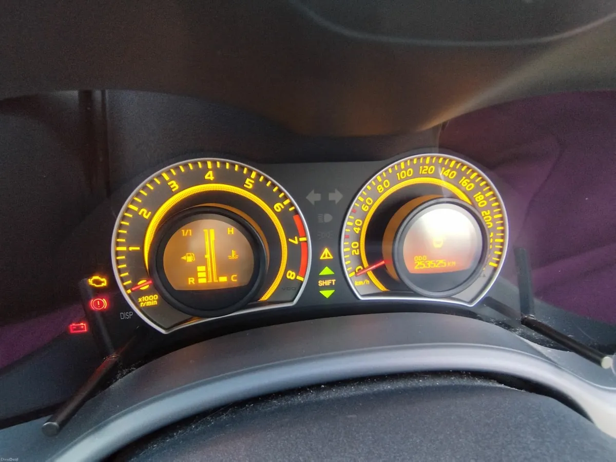 Toyota Corolla 2007 - Image 2