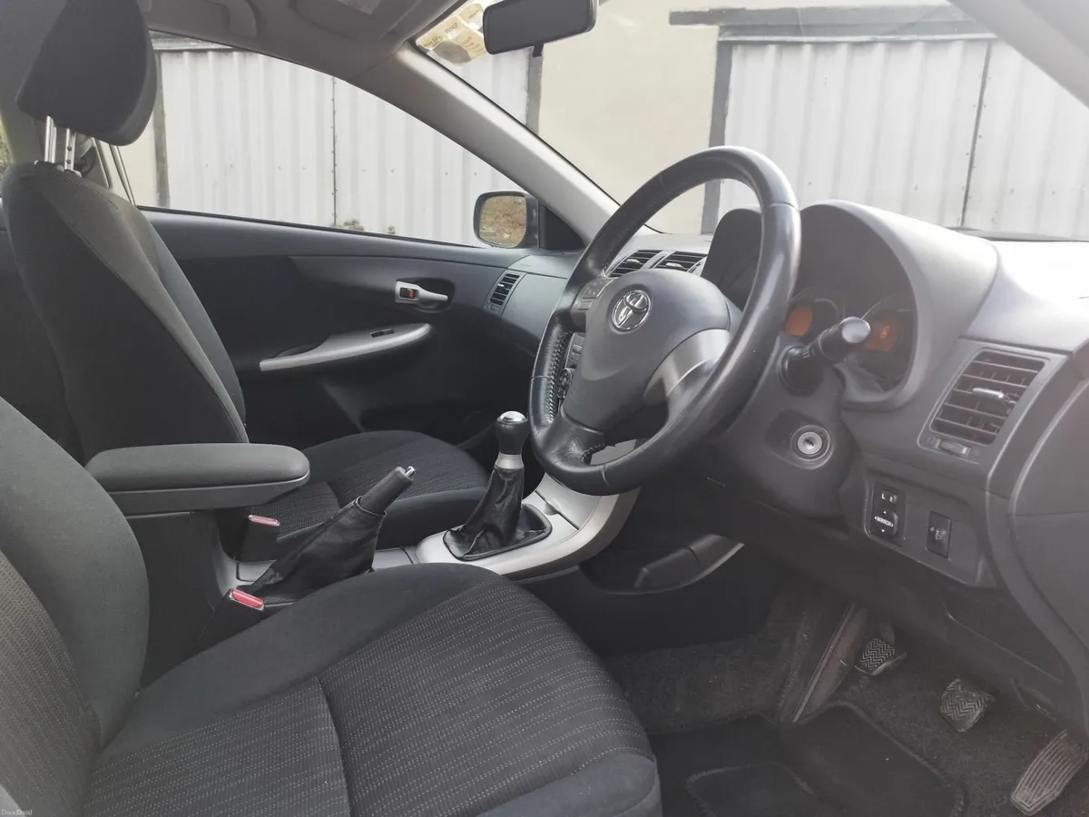 Toyota Corolla 2007 - Image 3
