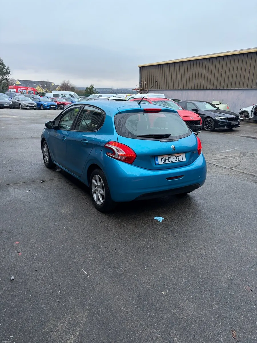 Peugeot 208 - Image 3