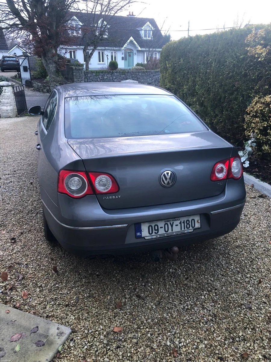 Volkswagen Passat - Image 3