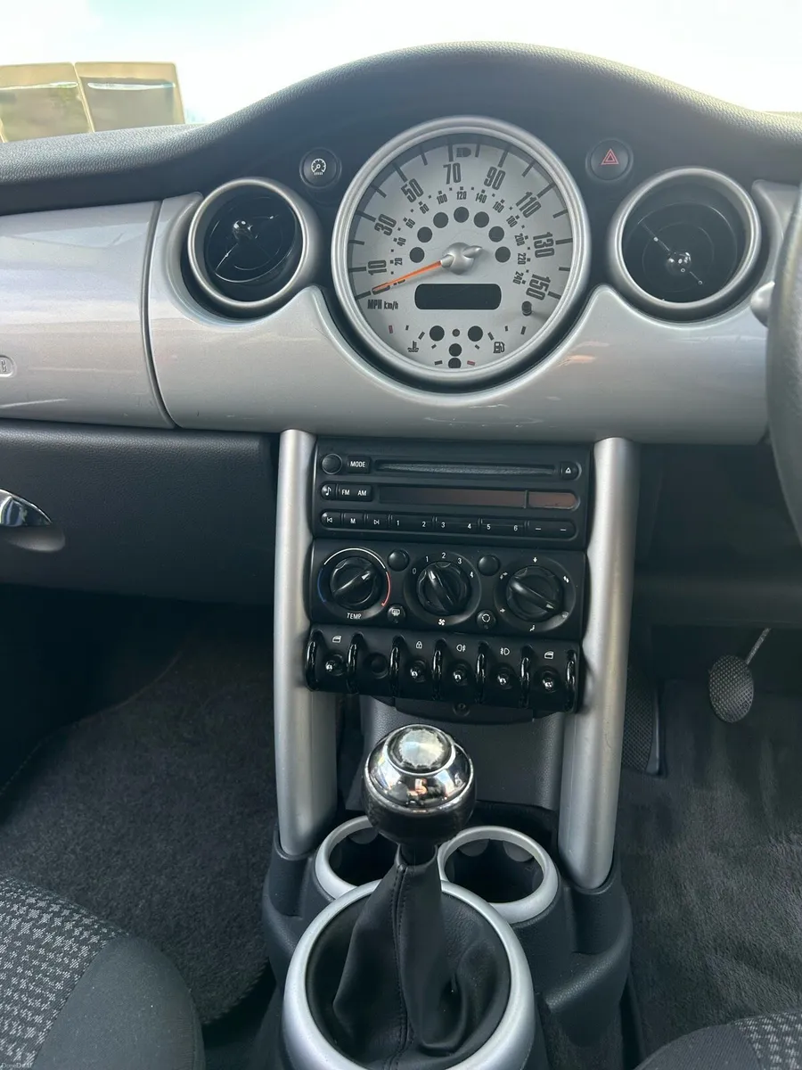 Mini Cooper - Image 4