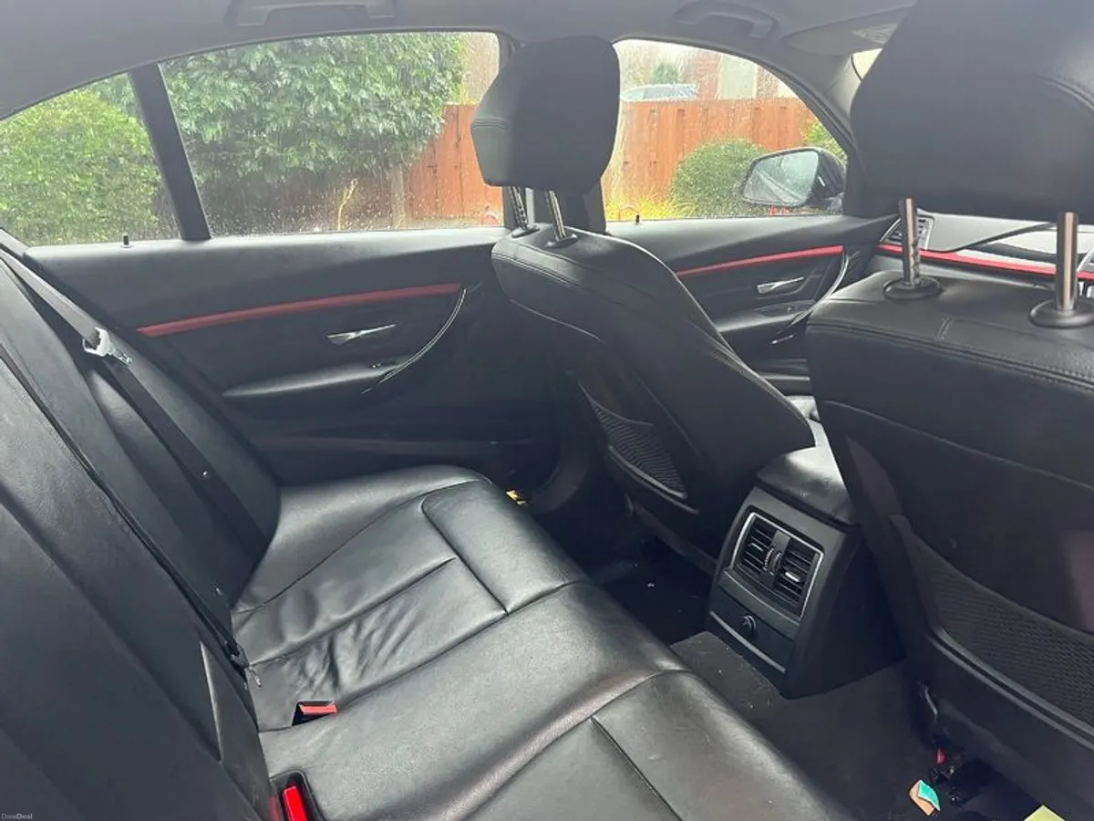 2017 BMW 3 Series (330e) - Image 4