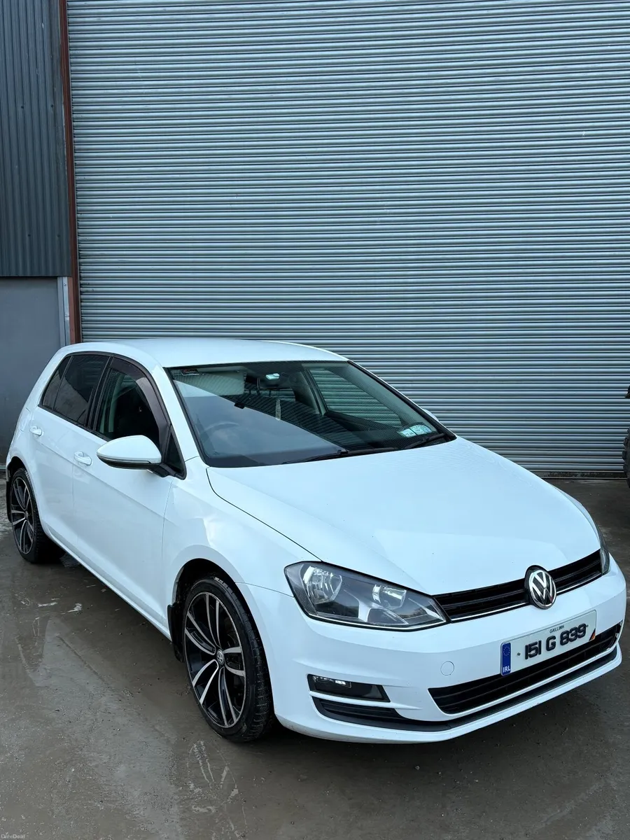 ✨2015 Volkswagen Golf TDI BlueMotion Technology✨ - Image 1