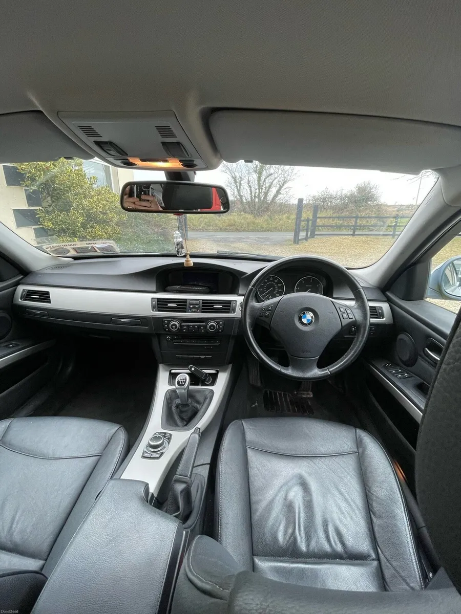 BMW 318d - Image 4