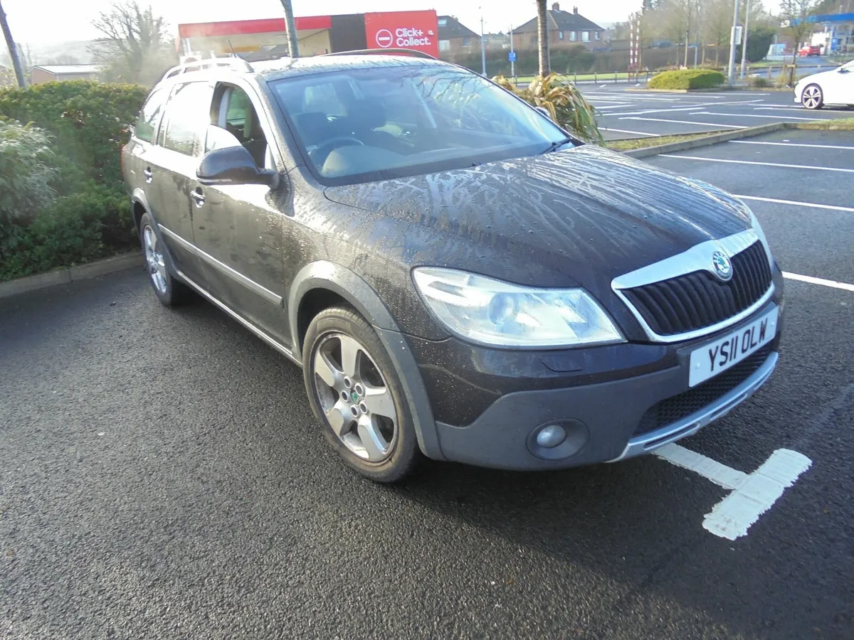 2011 skoda octavia scout 4x4 estate, 2 litre tdi - Image 2