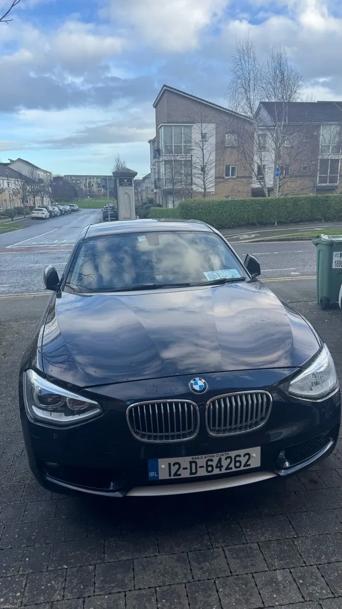 BMW 116i 2012  automatic - Image 1