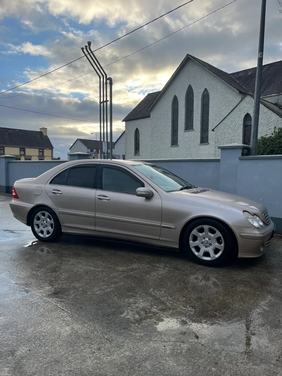 2005 Mercedes c180 - Image 1
