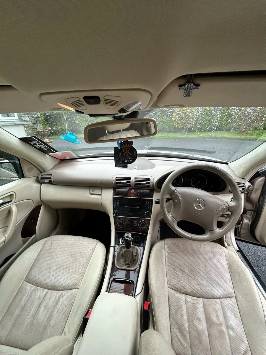 2005 Mercedes c180 - Image 4