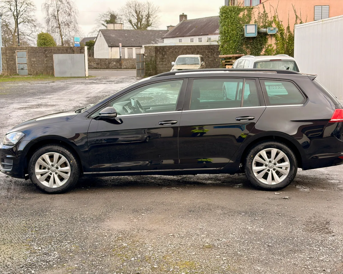 Volkswagen Golf 2014 Estate Automatic - Image 3
