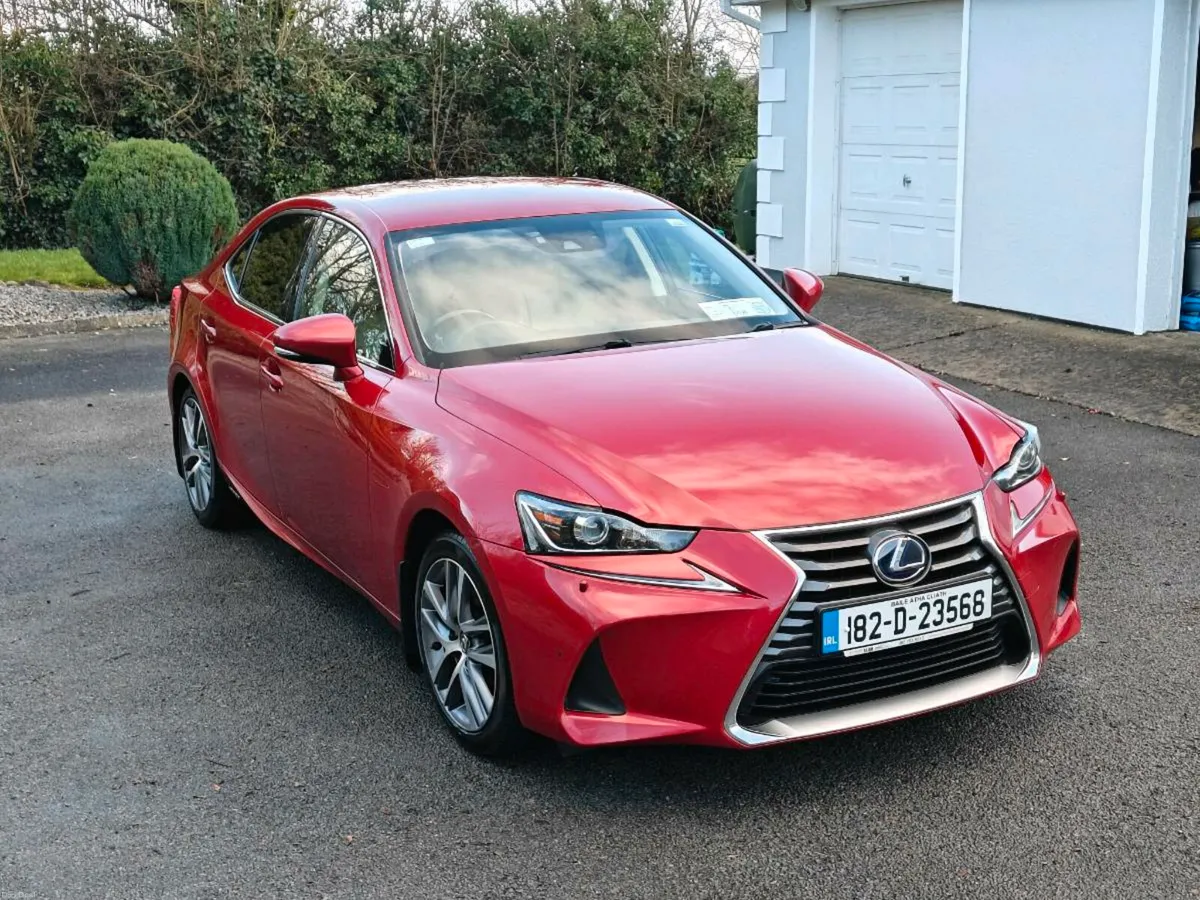 Lexus is300h - Image 2