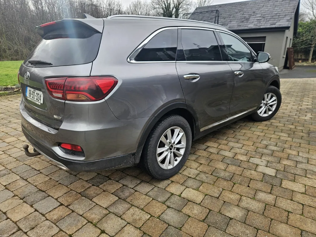 Kia Sorento 2018 - Image 3