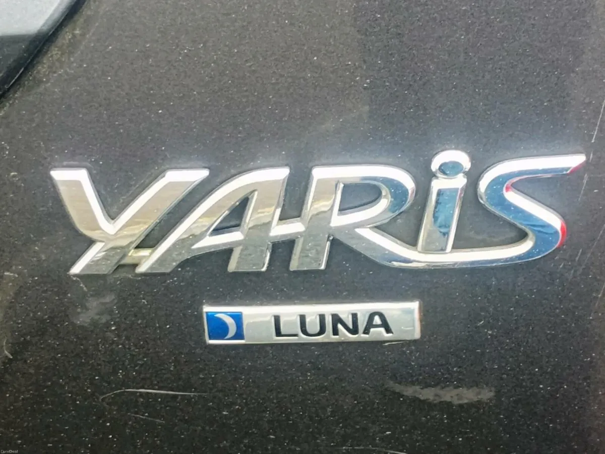 Toyota Yaris 2016 Luna *low mileage* only 33,000 k - Image 4