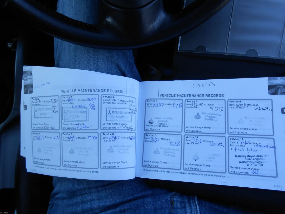 Mitsubishi Outlander Intense 7 Seater Diesel 2011 - Image 2