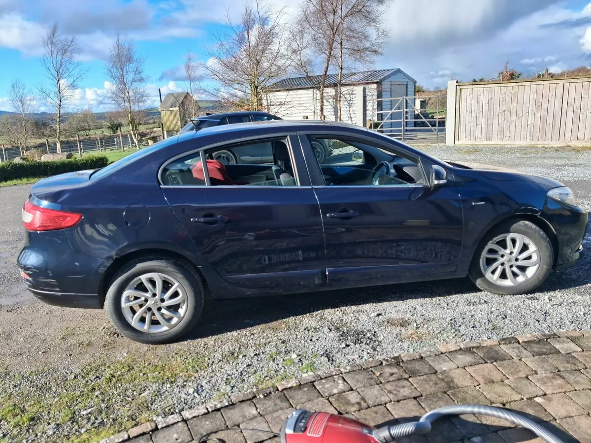 Renault Fluence 2016 - Image 2