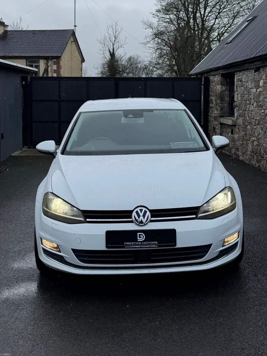2014 VOLKSWAGEN GOLF HIGHLINE AUTO - Image 2