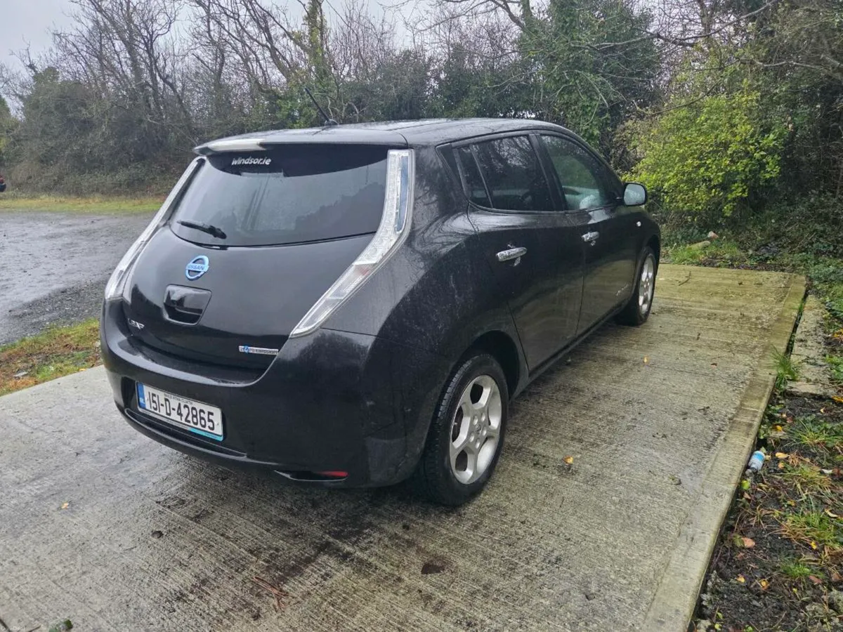 2015 Nissan Leaf (Low Milage) - Image 4
