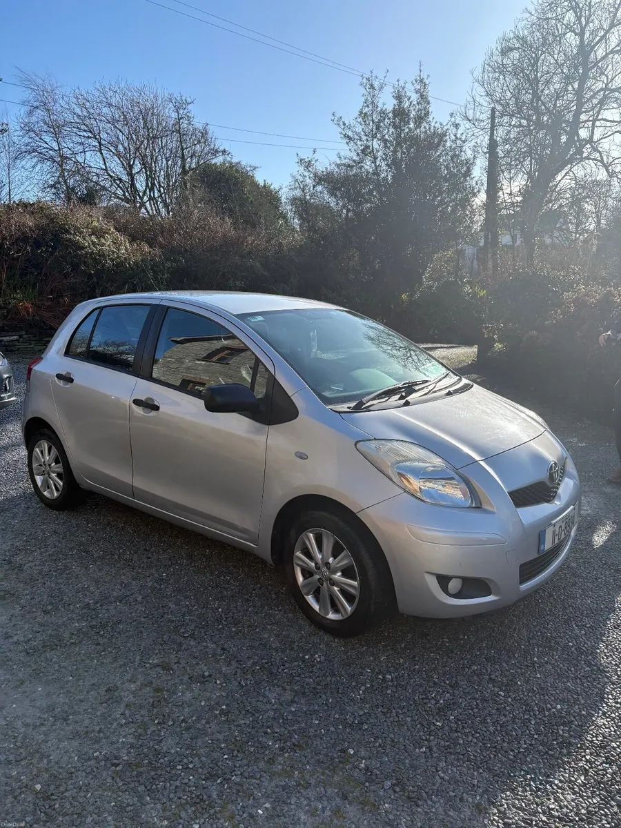 Toyota Yaris 2011 - Image 1