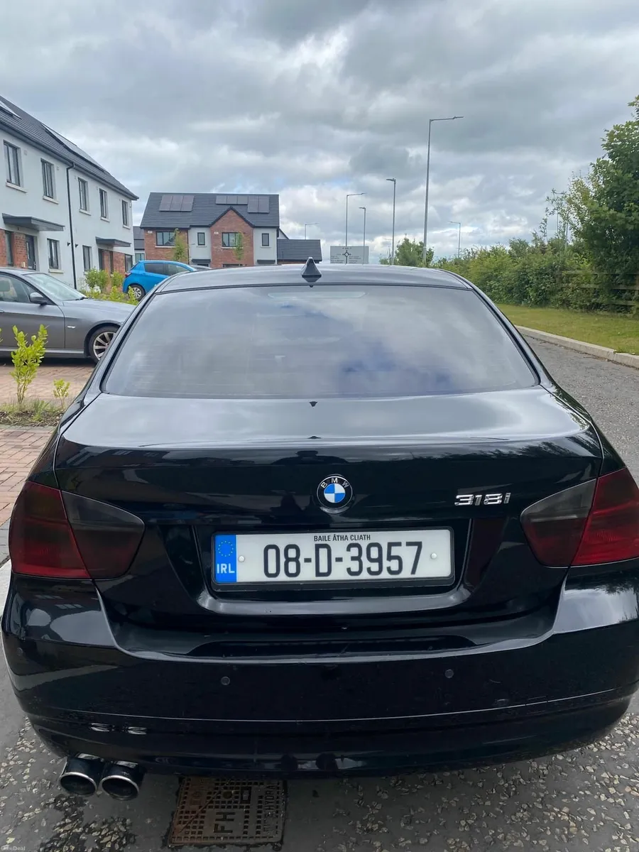 BMW 3-Series 2008 - Image 1