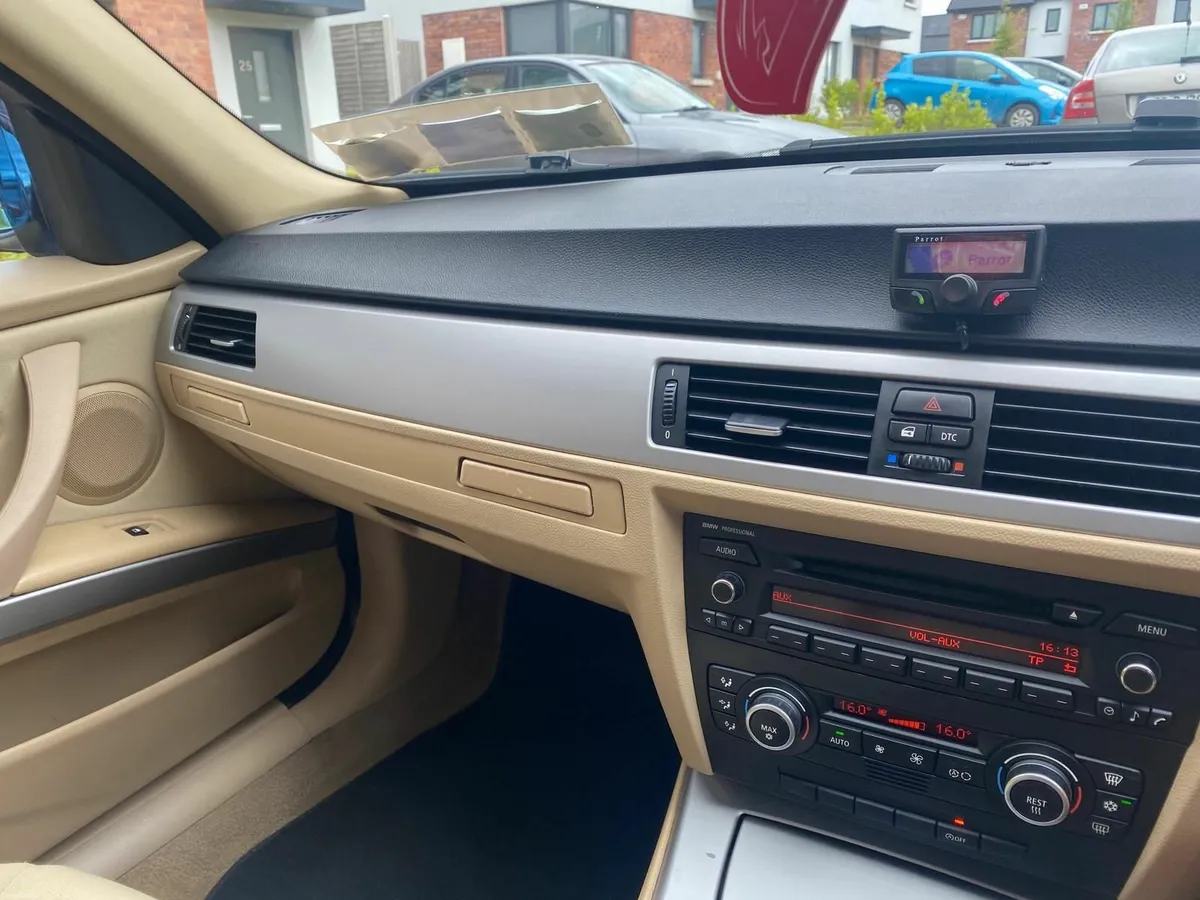 BMW 3-Series 2008 - Image 4