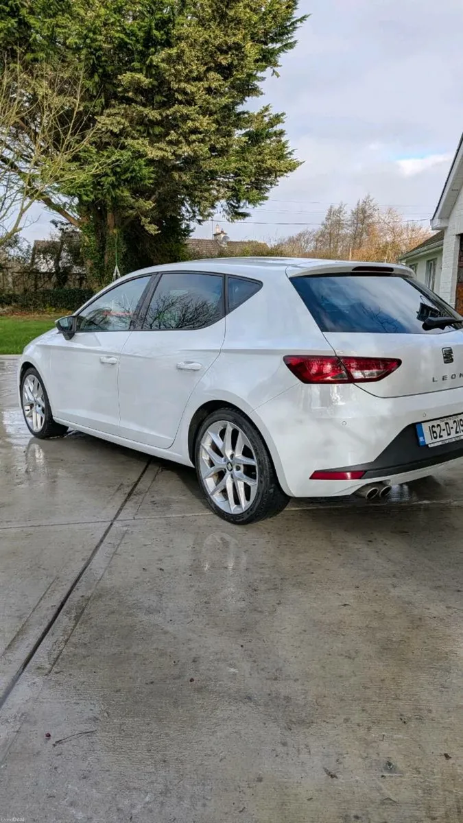 Ultra Low Mileage - 2016 SEAT Leon FR 2.0 TDI - Image 3