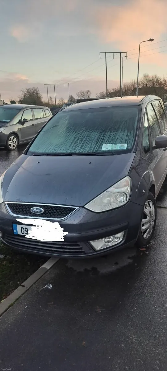 Ford Galaxy 2009 - Image 2
