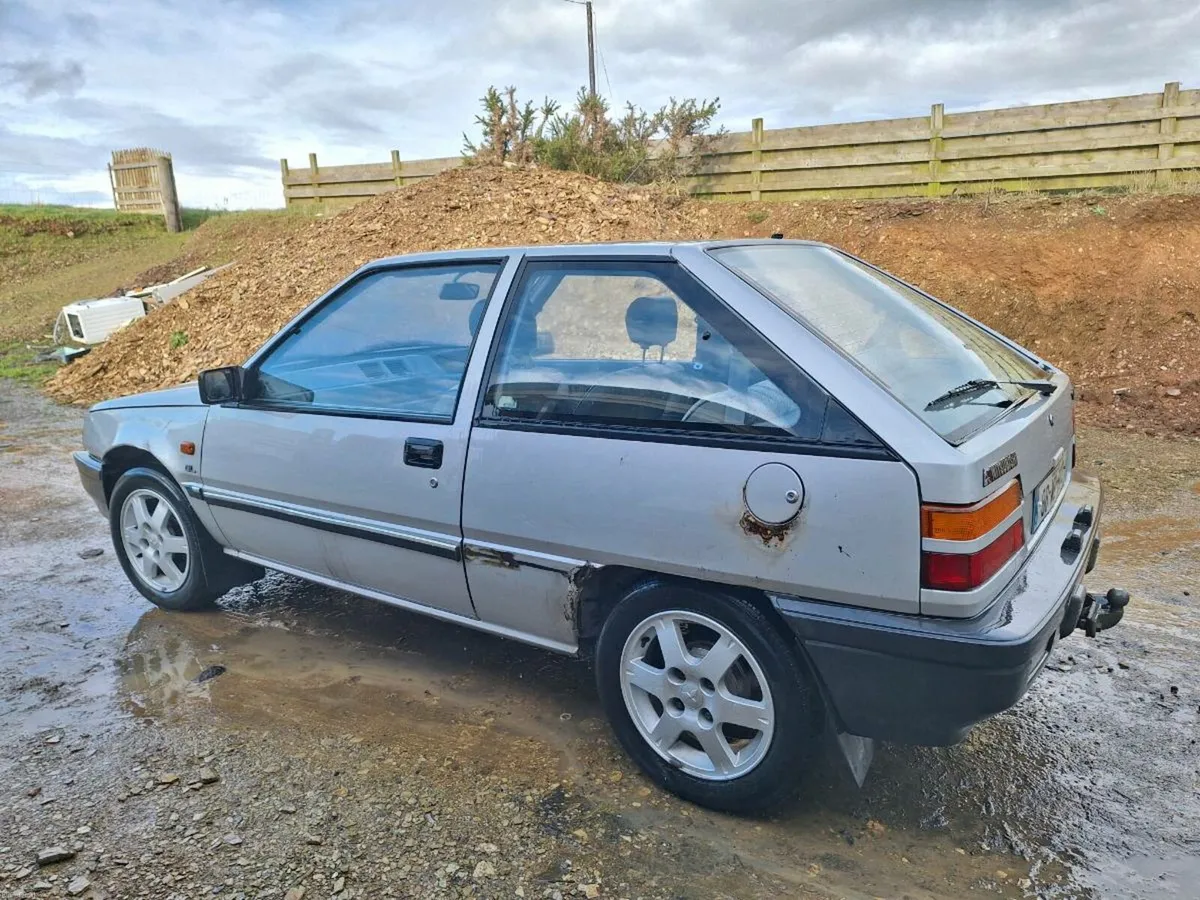 CLASSIC Colt 1988 - Image 2